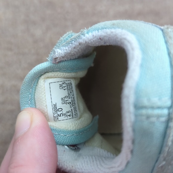 Toddler Size 5 Vans - Picture 6 of 7
